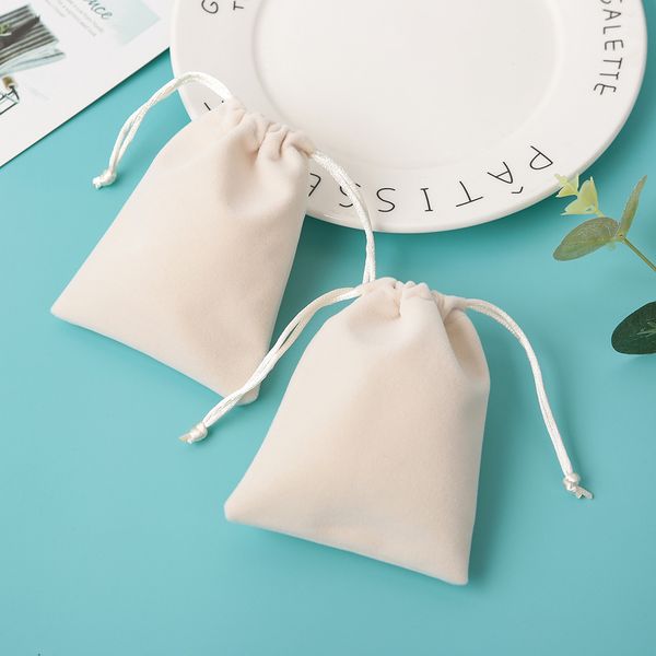 50pcs velvet drawstring bag beige jewelry packaging gift pouches for earring ring necklace chic wedding christmas party candy package, Pink;blue
50pcs velvet drawstring bag beige jewelry packaging gift pouches for earring ring necklace chic wedding christmas party candy package, Pink;blue