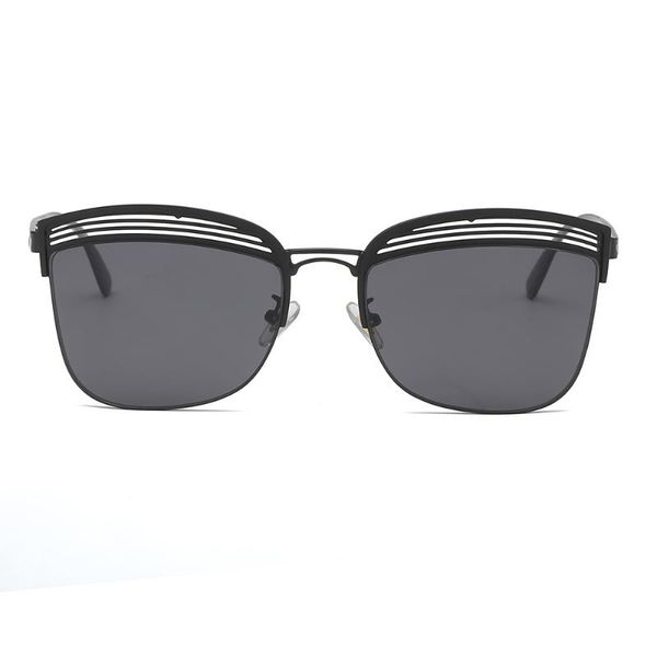 spot supply of new european and american fashion trend men and women's sunglasses metal high-grade sunglasses, White;black
spot supply of new european and american fashion trend men and women's sunglasses metal high-grade sunglasses, White;black