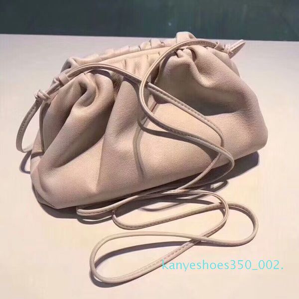 k02 2020 genuine desinger the pouch soft calfskin ladies small clutch bag hand fashion crossbody women cloud bag
k02 2020 genuine desinger the pouch soft calfskin ladies small clutch bag hand fashion crossbody women cloud bag