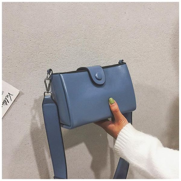 designer-hasp messenger envelope square plain bags female's famous ladies designer cross body purse bags ruishi wanggong /11
designer-hasp messenger envelope square plain bags female's famous ladies designer cross body purse bags ruishi wanggong /11