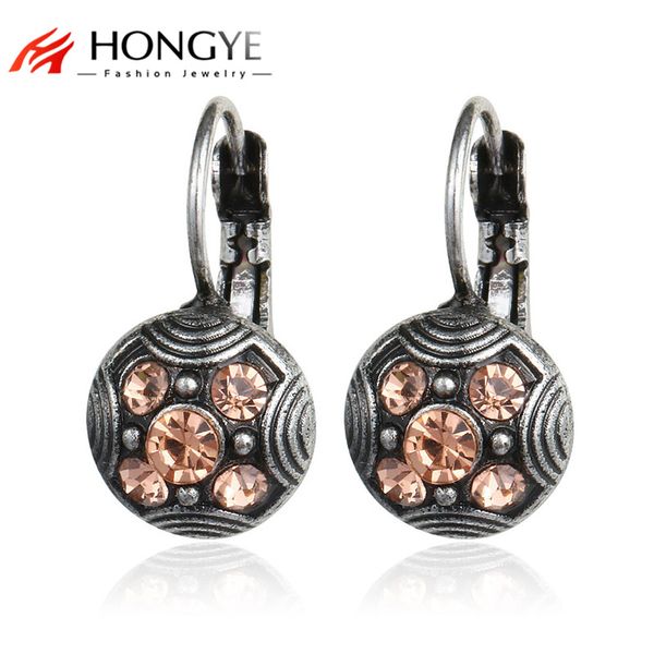 hongye этнические урожай резные милый розовый rhinestone brincos клип на серьги для женщин заявление ювелирные подарки, Silver
hongye этнические урожай резные милый розовый rhinestone brincos клип на серьги для женщин заявление ювелирные подарки, Silver