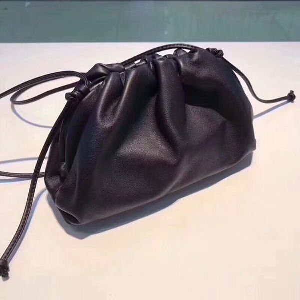 women crossbody bags pouch genuine leather hand bags soft calfskin ladies small clutch bag cloud bag
women crossbody bags pouch genuine leather hand bags soft calfskin ladies small clutch bag cloud bag
