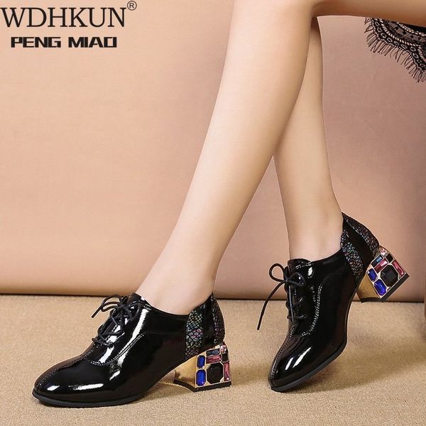 2020 spring new women's shoes lace-up woman mid heels pointed toe pumps female fashion british style shoes rhinestone heel black
2020 spring new women's shoes lace-up woman mid heels pointed toe pumps female fashion british style shoes rhinestone heel black
