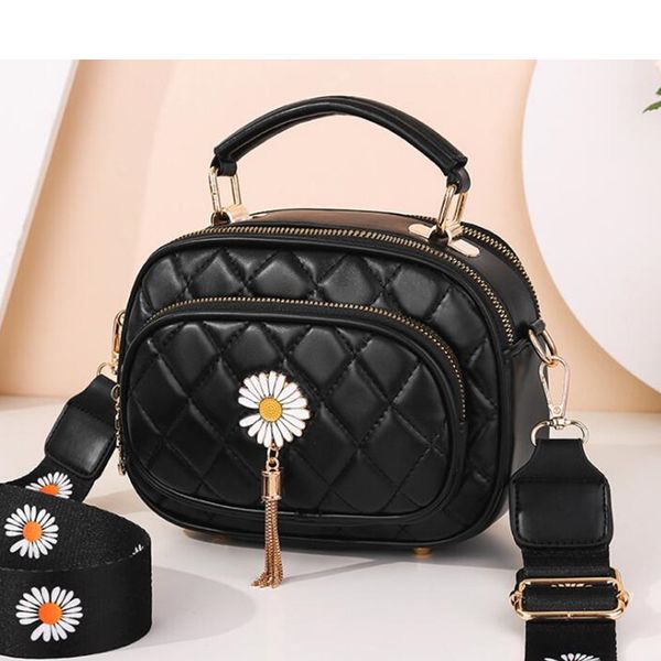 широкая моды марка дизайнерская ремень 2020 мягкой кожа daisy сумки кисточки женщина сумка плечо crossbody сумка повелительница женщина сумк
широкая моды марка дизайнерская ремень 2020 мягкой кожа daisy сумки кисточки женщина сумка плечо crossbody сумка повелительница женщина сумк
