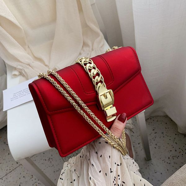 chic women shoulder bag luxury chain strap small bag ladies purses and handbags solid color mini crossbody messenger
chic women shoulder bag luxury chain strap small bag ladies purses and handbags solid color mini crossbody messenger