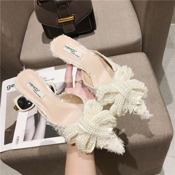 pointed pearl bow slippers women's summer wear 2020 new style semi-high heeled baotou slipper cat heel muller shoes, Black
pointed pearl bow slippers women's summer wear 2020 new style semi-high heeled baotou slipper cat heel muller shoes, Black