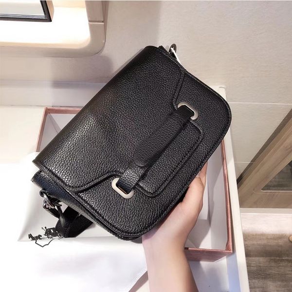 2020 женский дизайнер малый плеча crossbody сумки роскошные ручки мини-сумки марка женские сумки lady мода тотализаторы
2020 женский дизайнер малый плеча crossbody сумки роскошные ручки мини-сумки марка женские сумки lady мода тотализаторы