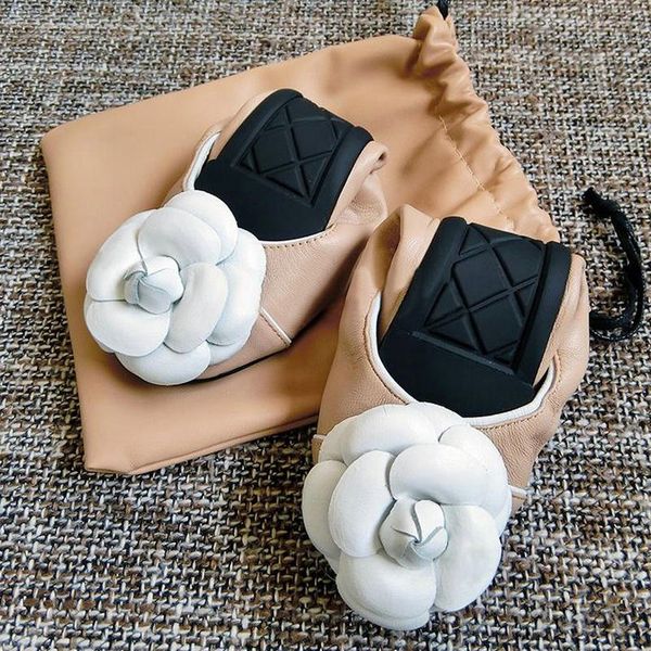 camellia genuine leather popular genuine leather ballerina flats shoes round head large size 41 casual flower pregnant shoes, Black
camellia genuine leather popular genuine leather ballerina flats shoes round head large size 41 casual flower pregnant shoes, Black