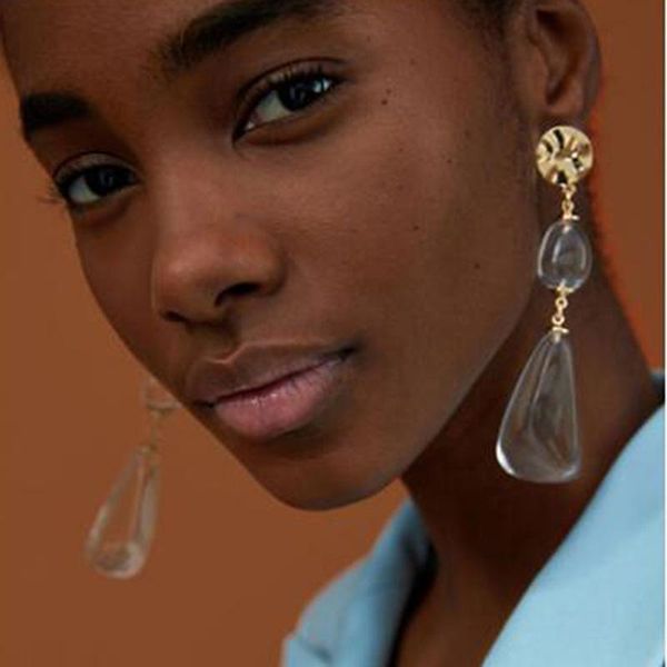 exaggerated women's big-name resin long earrings fashion social ladies fan jewelry pendant wholesale, Golden
exaggerated women's big-name resin long earrings fashion social ladies fan jewelry pendant wholesale, Golden