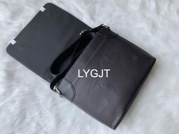 designer-new genuine leather bags crossbody messenger bag leather office bags for men document briefcase travel bags
designer-new genuine leather bags crossbody messenger bag leather office bags for men document briefcase travel bags