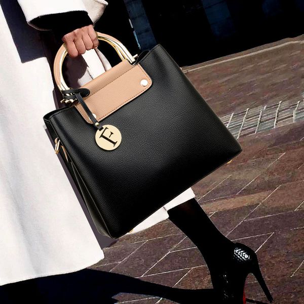 designer fashion soft leather ladies handbags handbags shoulder bags luxury messenger bags large handbags ladies wallets new / 42
designer fashion soft leather ladies handbags handbags shoulder bags luxury messenger bags large handbags ladies wallets new / 42