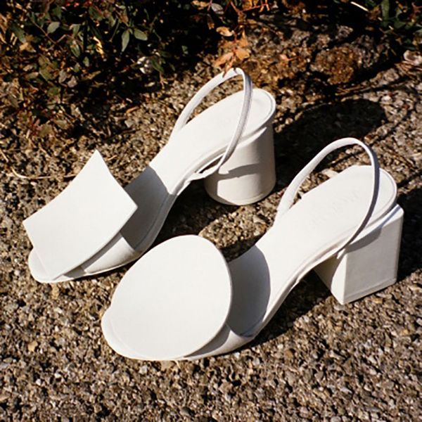 white black blue sandals women summer shoes block 8cm high heels round square heel simple pump fashion gladiator shoe size 33-40
white black blue sandals women summer shoes block 8cm high heels round square heel simple pump fashion gladiator shoe size 33-40