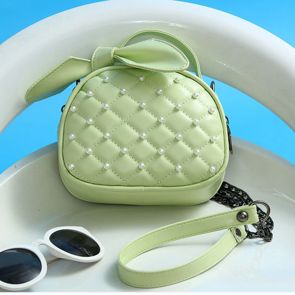 western style pearl small bag 2020 new korean fashion embroidery small round bag bow shoulder crossbody
western style pearl small bag 2020 new korean fashion embroidery small round bag bow shoulder crossbody