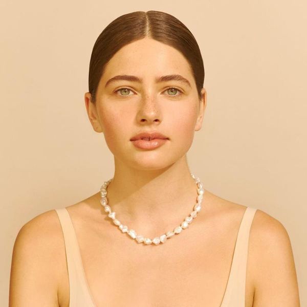 imitation abnormity baroque pearl clavicle necklace minority baroque pearl necklace wedding gift xl180, Silver
imitation abnormity baroque pearl clavicle necklace minority baroque pearl necklace wedding gift xl180, Silver