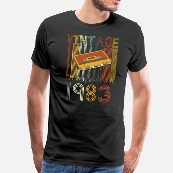урожай 1983 ретро тенниска мужчин дизайнер с коротким рукавом s-xxxl подходит подарка удобная летняя тонкая рубашка
урожай 1983 ретро тенниска мужчин дизайнер с коротким рукавом s-xxxl подходит подарка удобная летняя тонкая рубашка