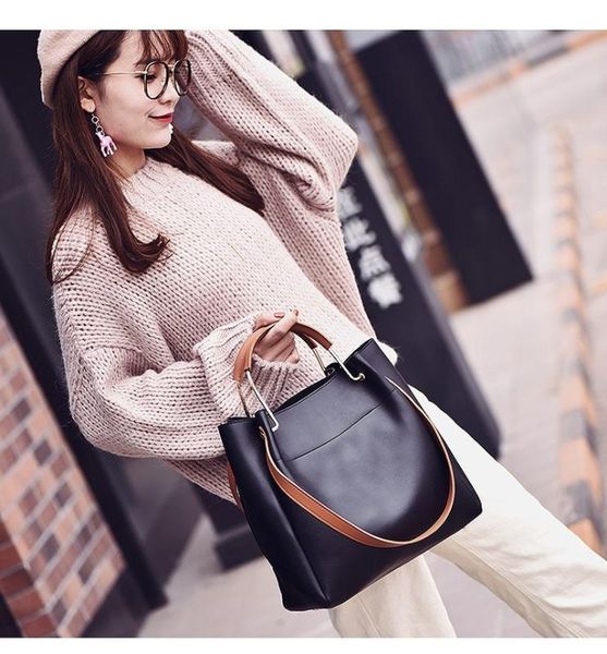 2020 new handbags korean fashion style handbags outdoor travel women's shoulder messenger bags casual women's bags
2020 new handbags korean fashion style handbags outdoor travel women's shoulder messenger bags casual women's bags