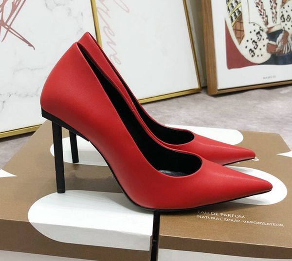 2020 paris fashion show high-heeled womens leather shoes blue white are interspersed with 3d glue letters pointed witch shoes with box, Black
2020 paris fashion show high-heeled womens leather shoes blue white are interspersed with 3d glue letters pointed witch shoes with box, Black