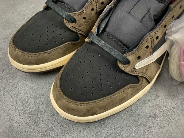 2020 suede travis scott x 1 low og ts sp 1s man designer basketball shoes sail dark mocha university red outdoor sneakers
2020 suede travis scott x 1 low og ts sp 1s man designer basketball shoes sail dark mocha university red outdoor sneakers