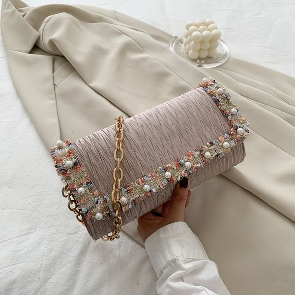 small bag female bag new korean version of wild fold messenger chain one-shoulder lace small square
small bag female bag new korean version of wild fold messenger chain one-shoulder lace small square