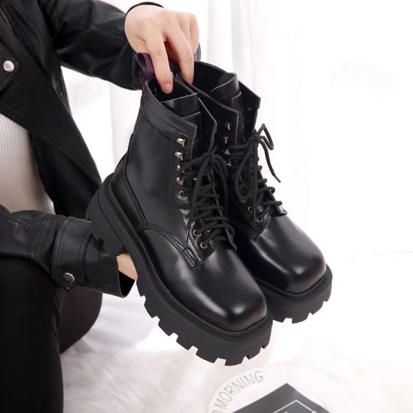 women boots classic european style ladies'shoes martin boots motorcycle ankle boots eal leather booties rubber women shoes, Black
women boots classic european style ladies'shoes martin boots motorcycle ankle boots eal leather booties rubber women shoes, Black