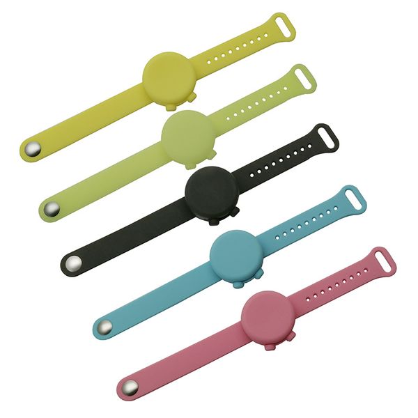express good quality fashion gel sanitizer wristbands silicone sanitizer holder with dispenser packaging for sale, Golden;silver
express good quality fashion gel sanitizer wristbands silicone sanitizer holder with dispenser packaging for sale, Golden;silver