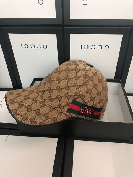 celebrity letter berets cap ball caps men woman cloches stingy brim hats visors 426887 4hf88 1060 005 with box, Blue;gray
celebrity letter berets cap ball caps men woman cloches stingy brim hats visors 426887 4hf88 1060 005 with box, Blue;gray