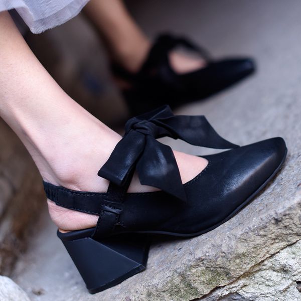 artmu fashion bow shoes high heel women shoes pumps thick heels closed toe sandals genuine leather girls fashion high quality, Black
artmu fashion bow shoes high heel women shoes pumps thick heels closed toe sandals genuine leather girls fashion high quality, Black