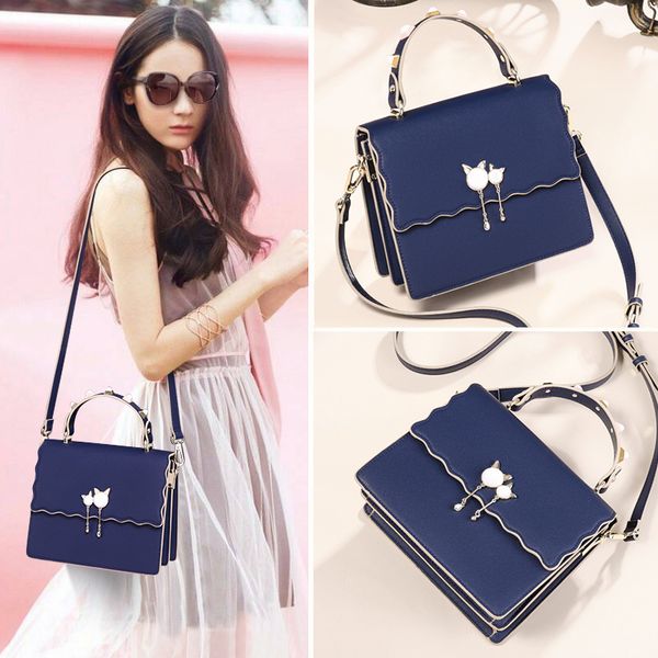 bag woman 2020 new leather woman bag portable fashion simple single shoulder fashion all take cross-body manufacturers d
bag woman 2020 new leather woman bag portable fashion simple single shoulder fashion all take cross-body manufacturers d