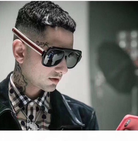 2019 new fashion luxury men and woman brand designer sunglasses oversized square luxury sunglasses gradient lens vintage 100%uv with box, White;black
2019 new fashion luxury men and woman brand designer sunglasses oversized square luxury sunglasses gradient lens vintage 100%uv with box, White;black