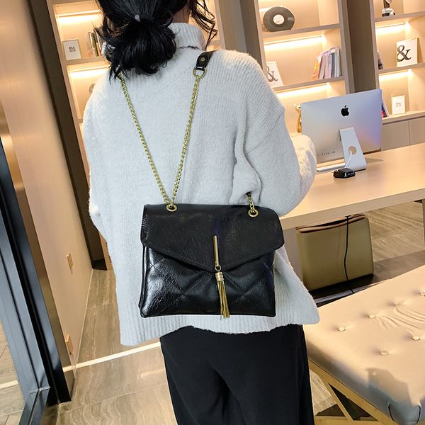 женщины сумки цепи crossbody сумки высокого качества пу кожа малый сумки на ремне новая мода женщины посланника сумки повседневные сумки
женщины сумки цепи crossbody сумки высокого качества пу кожа малый сумки на ремне новая мода женщины посланника сумки повседневные сумки