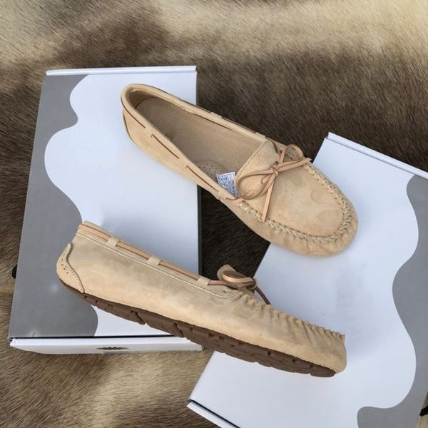 genuine leather women's flats solid colour butterfly-knot female casual shoes soft comfortable luxury designer woman shoes, Black
genuine leather women's flats solid colour butterfly-knot female casual shoes soft comfortable luxury designer woman shoes, Black