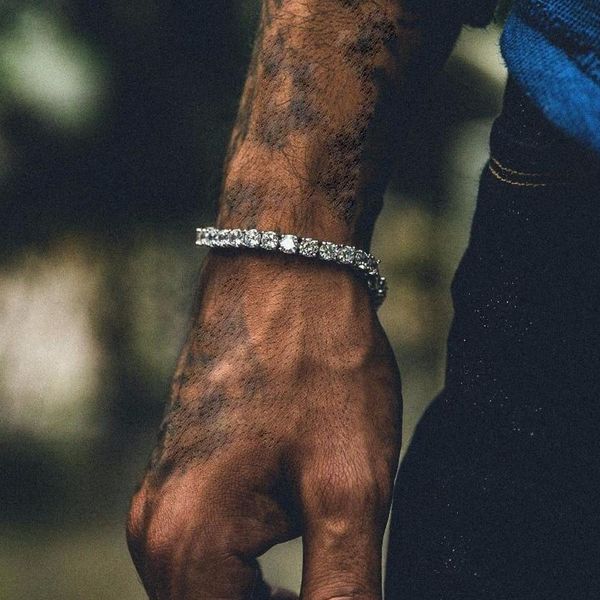 selling men womens 10mm zirconia triple lock hiphop jewelry men bracelets 1 row cubic luxury iced out tennis bracelet 8 inch, Golden;silver
selling men womens 10mm zirconia triple lock hiphop jewelry men bracelets 1 row cubic luxury iced out tennis bracelet 8 inch, Golden;silver
