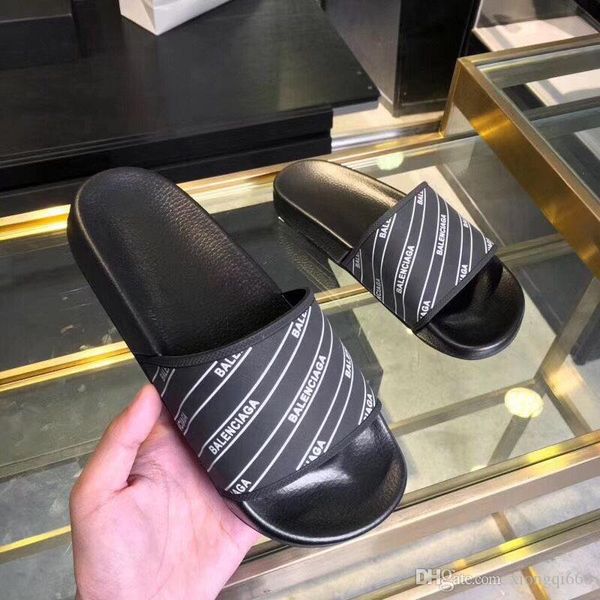 stylish men and women casual slippers, comfortable home fashion sandals, couple models with box size 34-45ad, Red;white
stylish men and women casual slippers, comfortable home fashion sandals, couple models with box size 34-45ad, Red;white