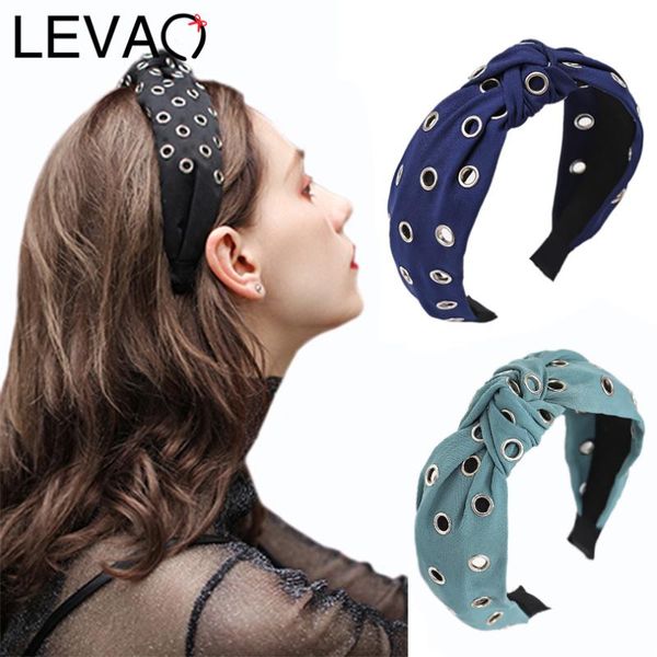 levao 2020 new korean women elegant metal hollow knot fashion headbands bezel turban girls hairband hair accessories hair hoop
levao 2020 new korean women elegant metal hollow knot fashion headbands bezel turban girls hairband hair accessories hair hoop