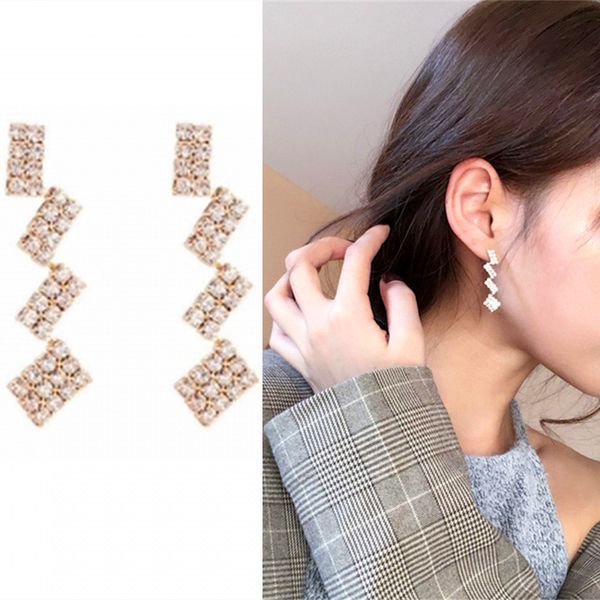 корейский геометрическая серьги vintage длинные площади строчка кристалл серьги для женщин горячего способа brincos оптовой продажи ювелирны, Silver
корейский геометрическая серьги vintage длинные площади строчка кристалл серьги для женщин горячего способа brincos оптовой продажи ювелирны, Silver