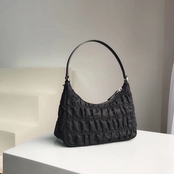 cf 2020 new style hobo fold underarm bag middle age bag shoulder handbag diagonal bag 22*16*6cm designer
cf 2020 new style hobo fold underarm bag middle age bag shoulder handbag diagonal bag 22*16*6cm designer