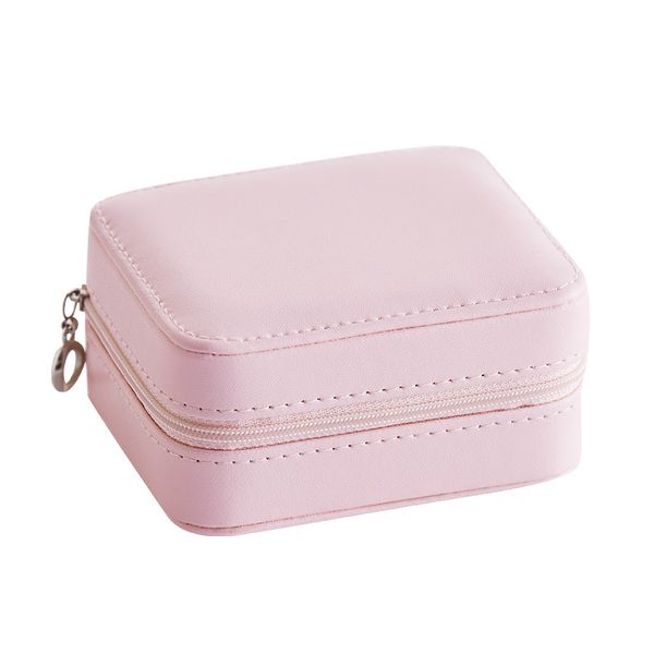 2020 new travel portable jewelry box fashion trend earring storage box designer creative jewelry leather simple popular gift box, Black;white
2020 new travel portable jewelry box fashion trend earring storage box designer creative jewelry leather simple popular gift box, Black;white
