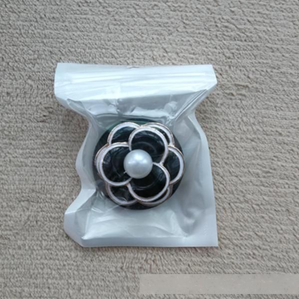 new arrival expandable 3d pearl camellia grip holder universal cell phone holder stone 3m glue 360 rotation bracket
new arrival expandable 3d pearl camellia grip holder universal cell phone holder stone 3m glue 360 rotation bracket