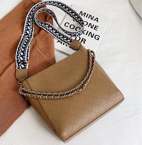 большая емкость женщины сумки проверить crossbody нового способа мешки плеча высокого качества корзина
большая емкость женщины сумки проверить crossbody нового способа мешки плеча высокого качества корзина