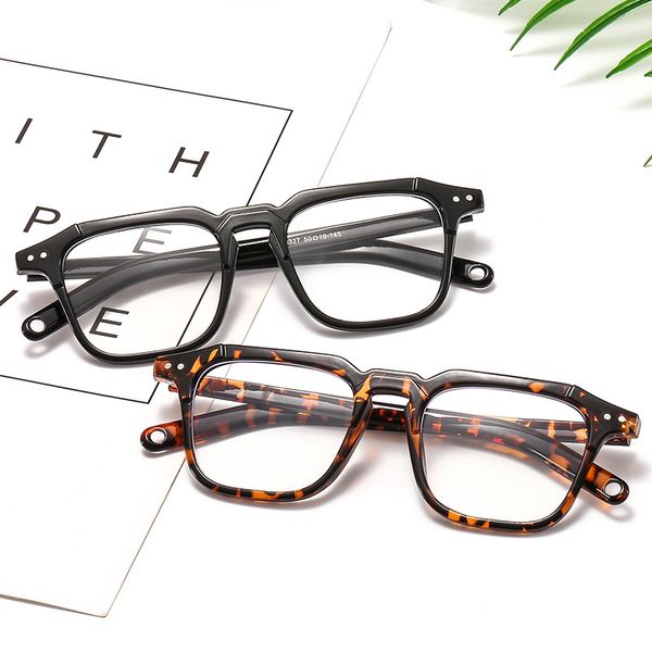 new square rice nail flat mirror student literary glasses frame korean fashion frame can be equipped with myopia glasses, Black
new square rice nail flat mirror student literary glasses frame korean fashion frame can be equipped with myopia glasses, Black
