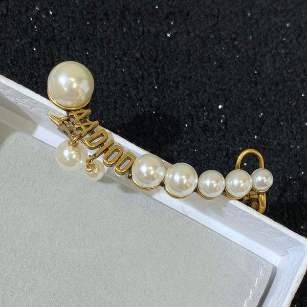 c2027 new style tassel long earring europe and america temperament ear clip fashion size pearl letter ear stud, Golden;silver
c2027 new style tassel long earring europe and america temperament ear clip fashion size pearl letter ear stud, Golden;silver
