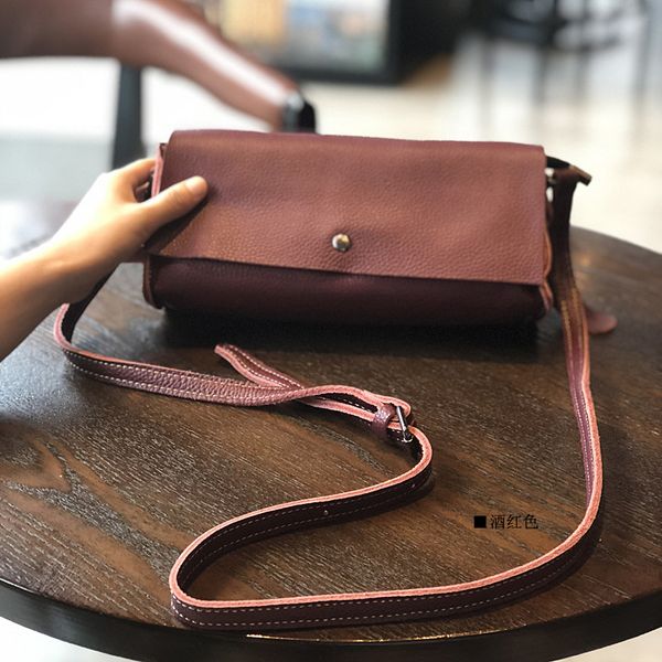 2020 new leather simple messenger bag solid color small square bag female simple shoulder small handbag
2020 new leather simple messenger bag solid color small square bag female simple shoulder small handbag