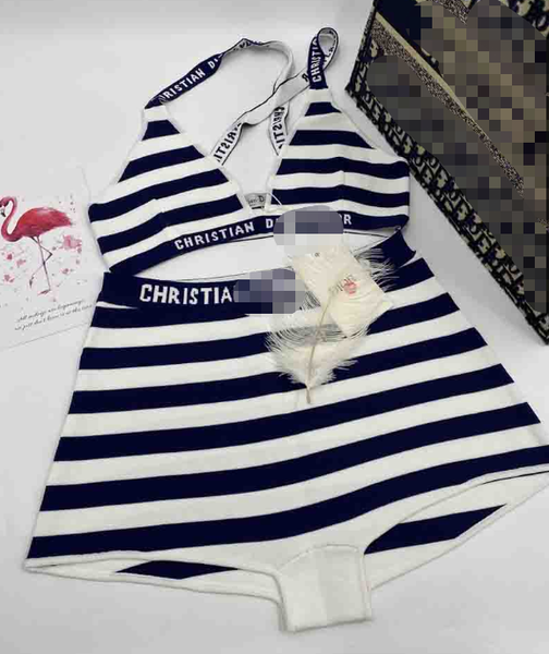 woman brand designer bikinis swimsuit for girls shorts sets luxury two pieces bathing suits fashion swimwear beach panties 2081309l, White;black
woman brand designer bikinis swimsuit for girls shorts sets luxury two pieces bathing suits fashion swimwear beach panties 2081309l, White;black
