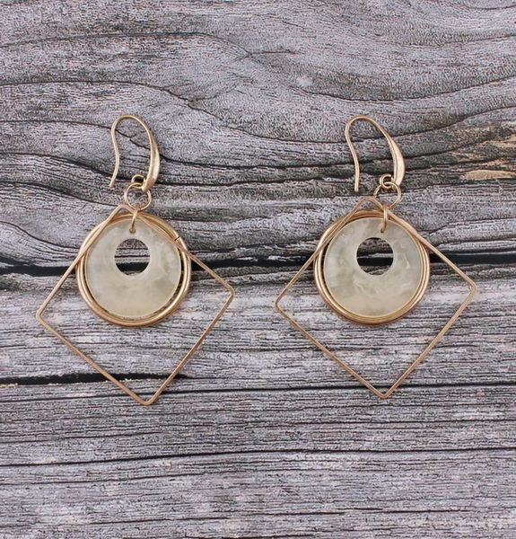 brand new design 2019 summer fashion polished cream resin round geometric triple statement drop earrings women classic jewelry, Silver
brand new design 2019 summer fashion polished cream resin round geometric triple statement drop earrings women classic jewelry, Silver