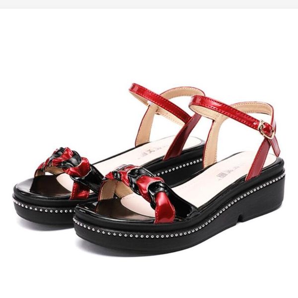 medium heels 4.5cm wedge sandals 2020 fashion patent leather shoes women's sandals thick soles mix colors ladies beach, Black
medium heels 4.5cm wedge sandals 2020 fashion patent leather shoes women's sandals thick soles mix colors ladies beach, Black