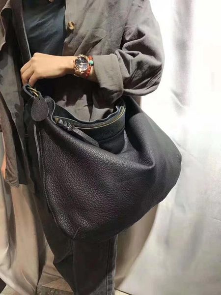 mesoul large capacity women shoulder bags genuine leather handbag female messenger bags casual cowhide crossbody shopping bag
mesoul large capacity women shoulder bags genuine leather handbag female messenger bags casual cowhide crossbody shopping bag