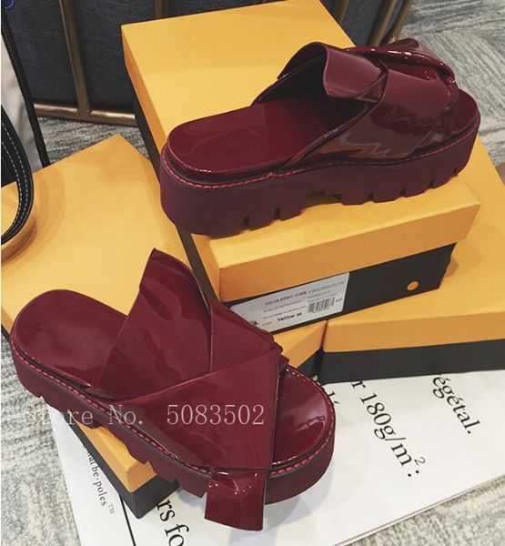 soft leather big knot thick platform women slippers jelly shoes flats green pink bright summer women sandals, Black
soft leather big knot thick platform women slippers jelly shoes flats green pink bright summer women sandals, Black