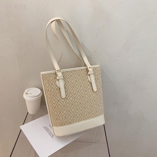 new 2020 handbag messenger bag cute sweet shoulder leather casual girl women personality wild tote handle for women
new 2020 handbag messenger bag cute sweet shoulder leather casual girl women personality wild tote handle for women
