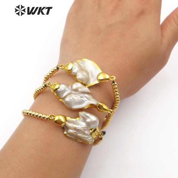 wt-b437 wkt popular new style natural random mop pearl girl bracelet brass bead adjustable chain with gold color plated, Red;blue
wt-b437 wkt popular new style natural random mop pearl girl bracelet brass bead adjustable chain with gold color plated, Red;blue
