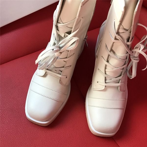 2020 new selling womens boot white ankle boots dark military boots combat shoes black and white euro 35-40
2020 new selling womens boot white ankle boots dark military boots combat shoes black and white euro 35-40